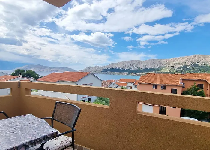 In Mit Eigenem Balkon By Interhome